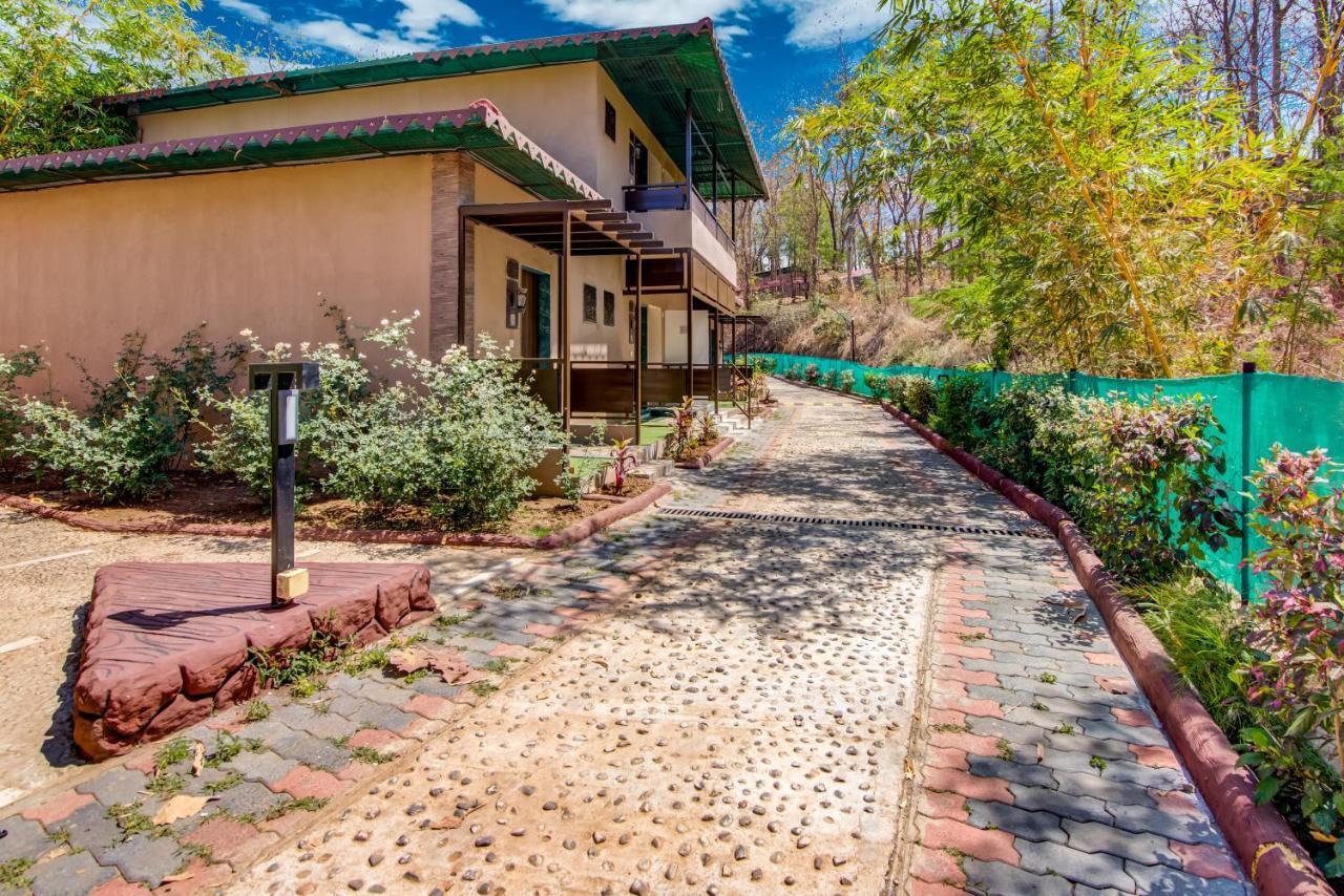 Club Mahindra Netrang Otel Dış mekan fotoğraf
