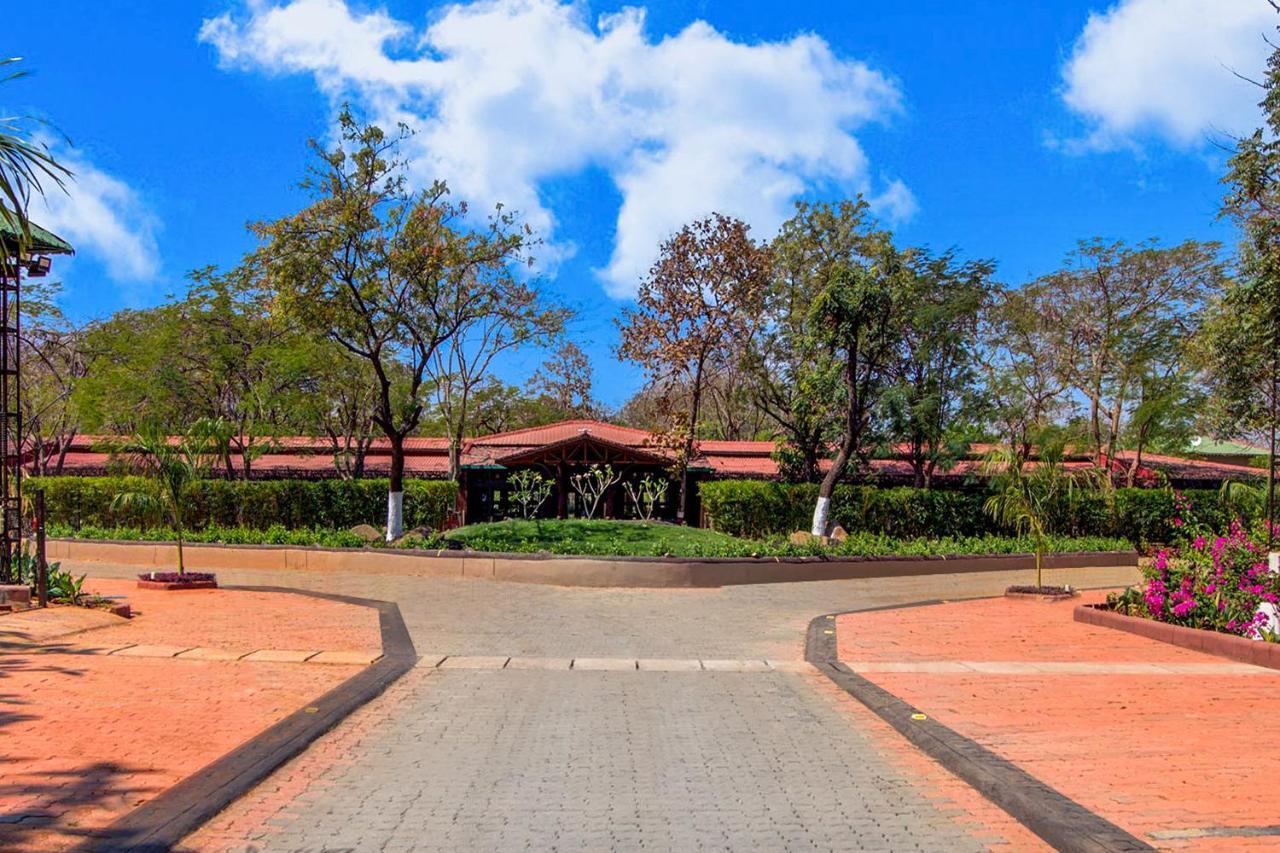 Club Mahindra Netrang Otel Dış mekan fotoğraf