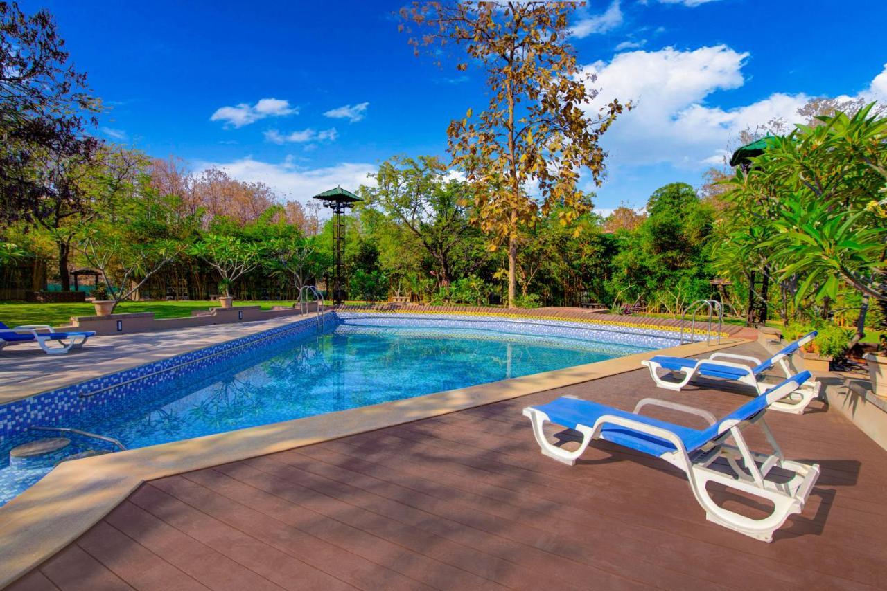 Club Mahindra Netrang Otel Dış mekan fotoğraf