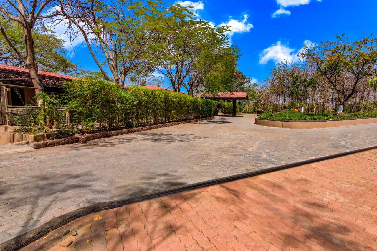 Club Mahindra Netrang Otel Dış mekan fotoğraf